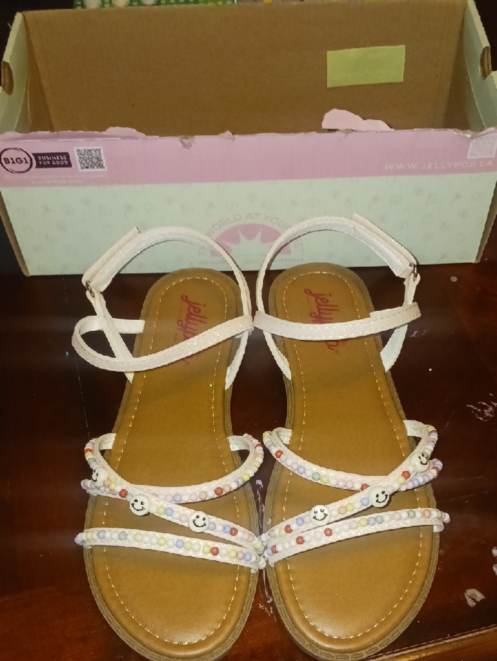 Jellypop White Girls' Beaded Smiley Strap Sandals